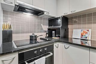 Modern Nomads Fine City-bound Living with King Bed & Balcony - 2