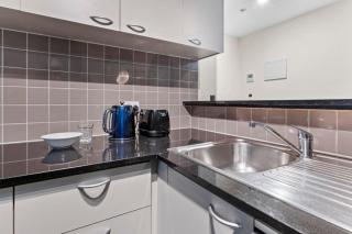 Modern Nomads Fine City-bound Living with King Bed & Balcony - 1