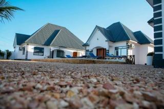 Nganani Blue Pearl Villas - 5