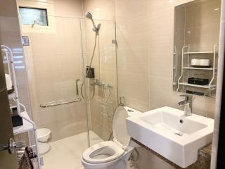 Cozy Layover Unit C2-2H 81 Newport Boulevard Condominium Short Walk to NAIA Terminal 3 - 1