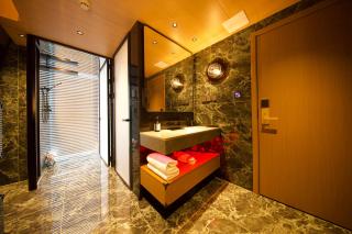X Hotel - 2