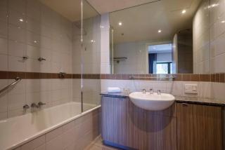 Modern Nomads Spacious Home in the Heart of Melbourne - 5