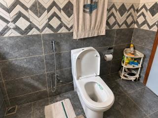 Studio moderne et sécurisé Akanda Libreville - 1