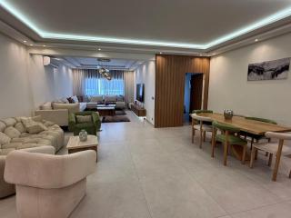 Bright modern 3-bedroom apartment in Casa - 0