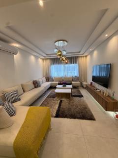 Bright modern 3-bedroom apartment in Casa - 2