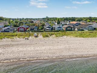 Holiday Home Joachim - 10m from the sea by Interhome - 9