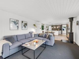 Holiday Home Hubert - 450m to the fjord by Interhome - 2