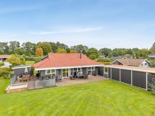 Holiday Home Helrun - 800m from the sea by Interhome - 0
