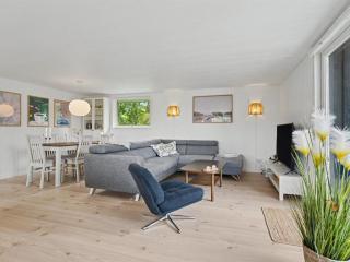 Holiday Home Trineke - 400m from the sea by Interhome - 4