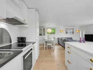 Holiday Home Trineke - 400m from the sea by Interhome - 2