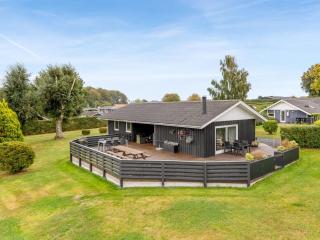 Holiday Home Efrosina - 600m from the sea by Interhome - 0