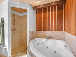 Holiday Home Isbiorn - 800m from the sea by Interhome - 5