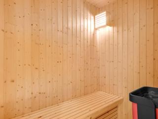 Holiday Home Isbiorn - 800m from the sea by Interhome - 4
