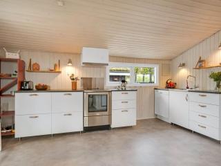 Holiday Home Verner - 1-6km from the sea by Interhome - 5