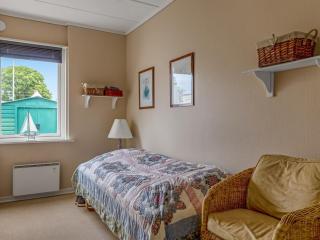 Apartment Maureen - 150m from the sea by Interhome - 5