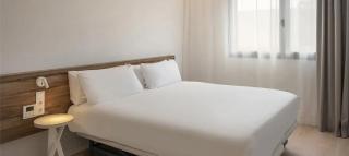 B&B HOTEL Pamplona Zizur - 0