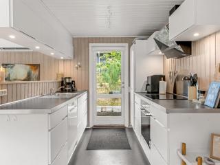 Holiday Home Dirtje - 850m from the sea by Interhome - 6
