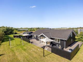 Holiday Home Fokke - 900m from the sea by Interhome - 0