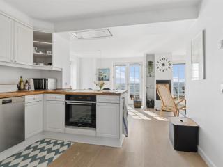 Apartment Loan - 10m to the fjord by Interhome - 7