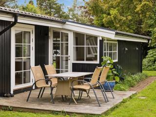 Holiday Home Brynja - 2-5km from the sea by Interhome - 4