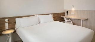 B&B HOTEL Pamplona Zizur - 9