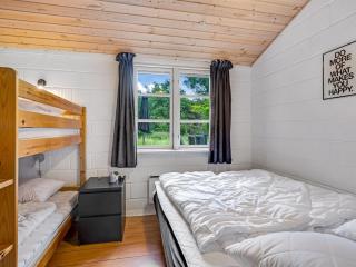 Holiday Home Söffren - 450m to the fjord by Interhome - 4