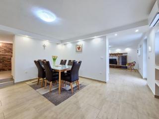 Holiday Home Mara by Interhome - 1
