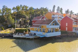 Seafront Home - 7