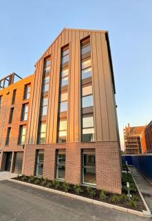 2BR Apartment with City Views & Parking - 8