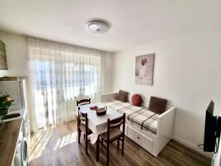 Aurora Apartment - 1
