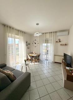 Anisa Home 2 - 5