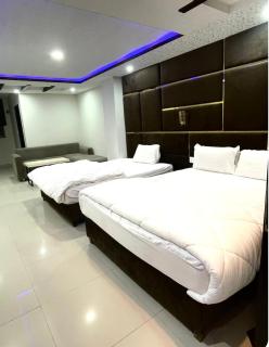 Cygnet Inn Hotel and Apartments - 9