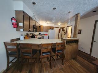 Cozy Retreat with Scenic Views- Prestige Vacations - 4