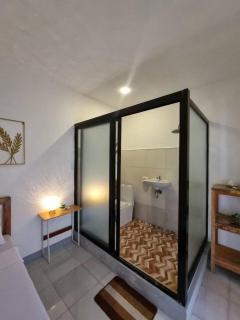 Isla Cove Guest House - 8
