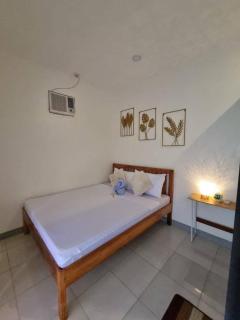 Isla Cove Guest House - 4