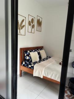 Isla Cove Guest House - 2