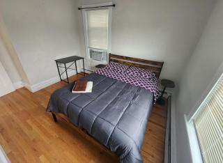 Bright & Spacious 2BR Apartment in Brighton - 5