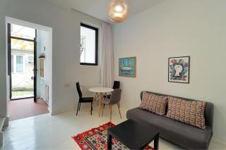 Cozy 1BR Apt In Heart of Old Tbilisi - By Wehost - Tbilisi - 0