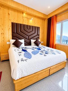 The Amber Retreat - A Cozy Stay Surrounded by the Beauty of Mussoorie #Mountain View #Luxury Rooms #Restaurant #Parking - 3