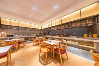 IU Hotels· Lanzhou Xike Station Huanghelou Branch - 6