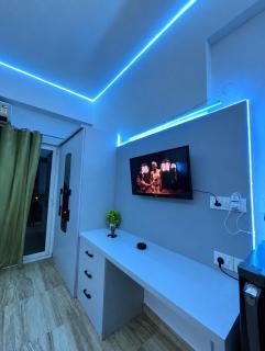 Classic Home Stay Near Expo Mart - 6
