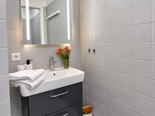 MAIER Suite Nürnberg-Stein - A01 - 142 qm - Terrasse - Gasgrill - Parkplatz - 24h Self Check-in - 8