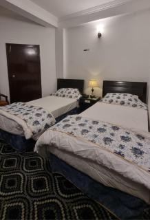Grace Crown Hotel - 1