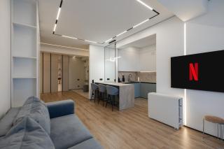Premium Apartment with Panoramic City View - 0