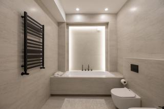 Premium Apartment with Panoramic City View - 4