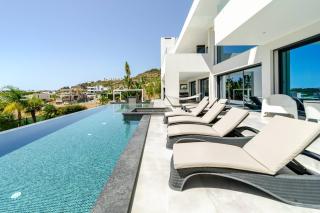 Villa das Amendoeiras by HelloVacations - 2
