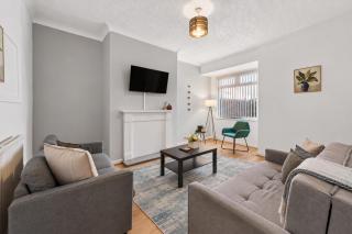 Lingholme House - St Helens - Sleeps 7 - 0
