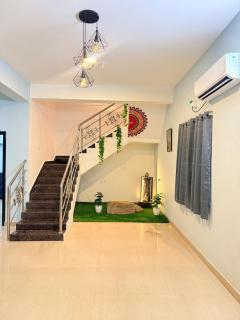 Downtown stays -stay in the heart of city - 7