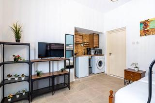 Zulu Studio & Terrace in Larnaca - 5