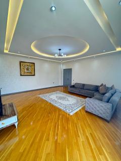 Family Panoramic View Apartment Near Nizami Street - 8